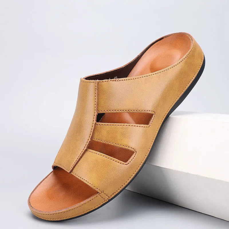 Sandale Slide en Cuir Raffiné