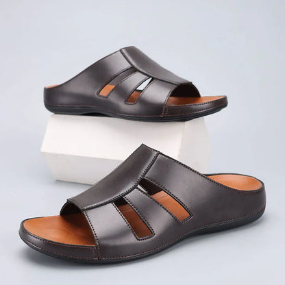 Sandale Slide en Cuir Raffiné
